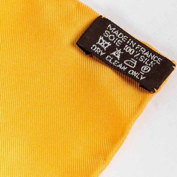 Hermès Le Mors A La Conetable Yellow Silk Scarf - Picture 7 of 7